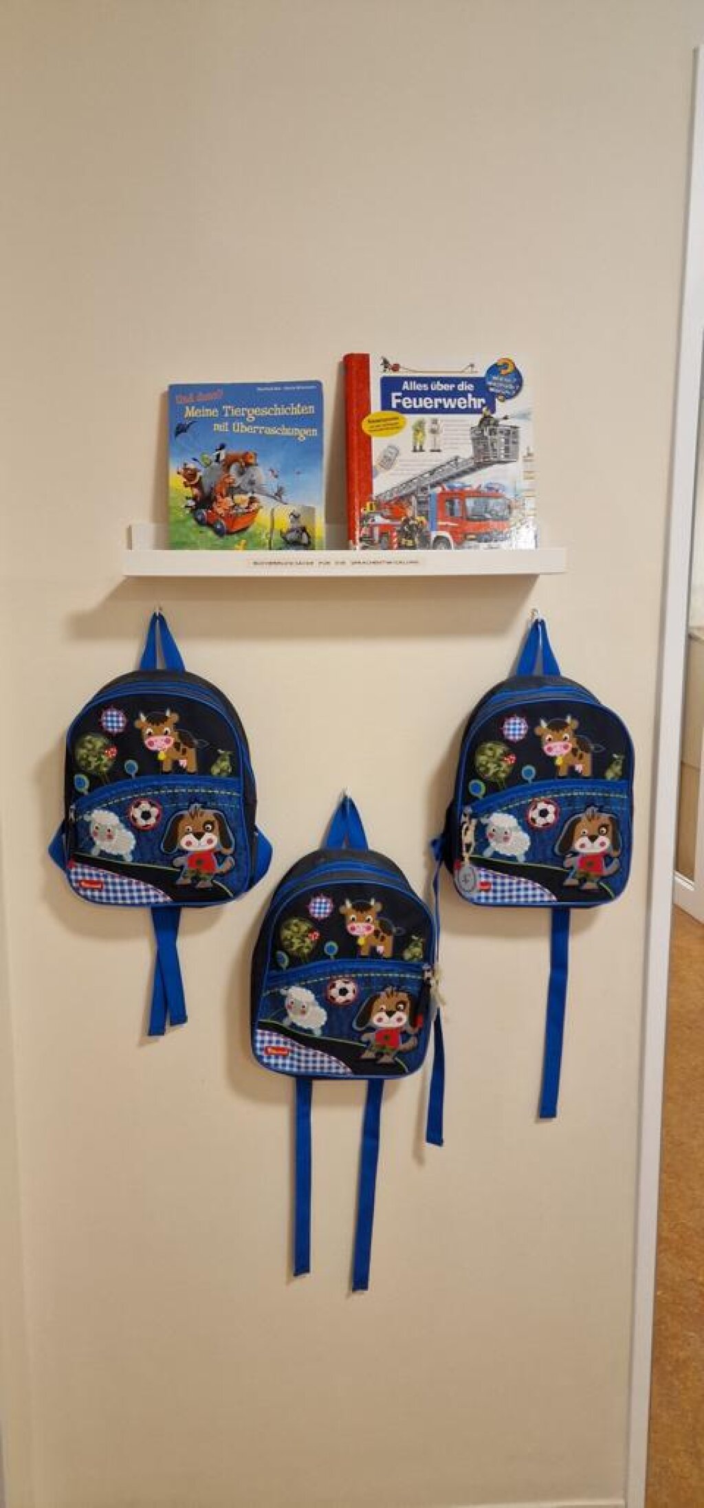 Garderobe der Kita Kielkoppelstraße  der AWO Hamburg.